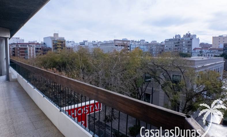 Apartment - Återförsäljning - Alicante - Center