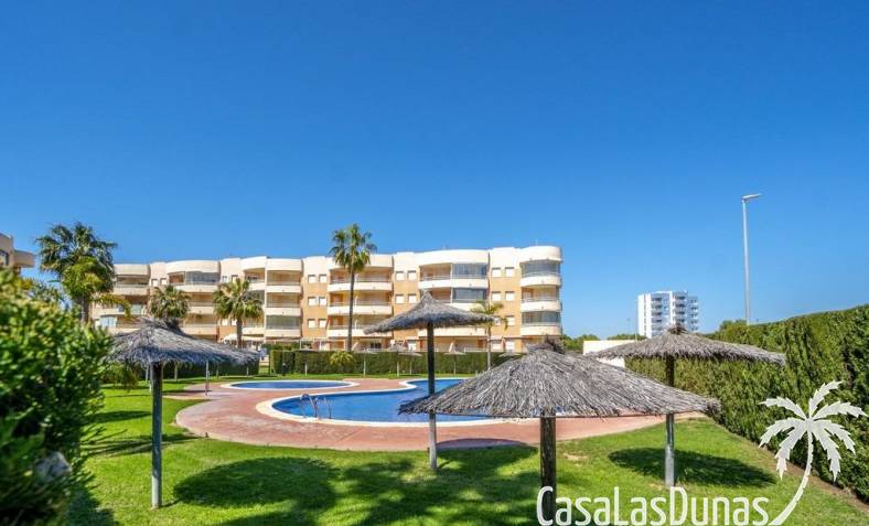 Apartment - Återförsäljning - Orihuela Costa - Campoamor