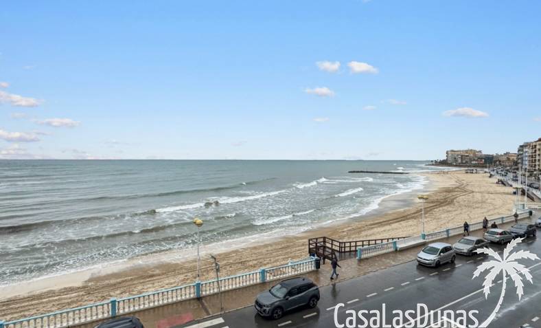 Apartment - Återförsäljning - Torrevieja - Playa de los Locos