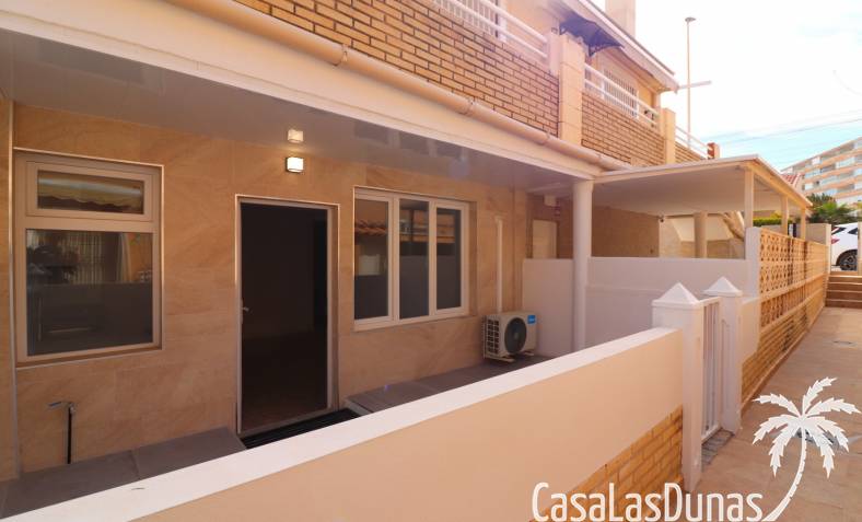 Apartment - Återförsäljning - Torrevieja - Torre La Mata
