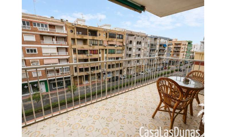 Apartment - Återförsäljning - Torrevieja - Torrevieja