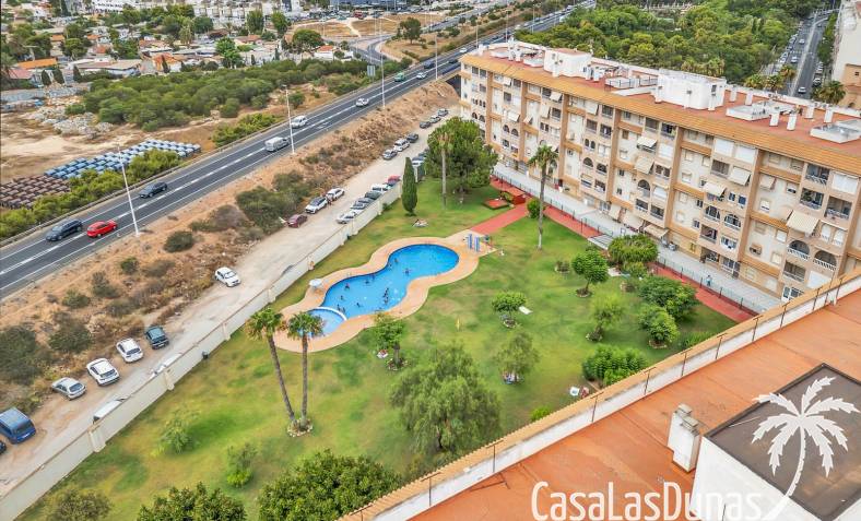 Apartment - Återförsäljning - Torrevieja - Torrevieja