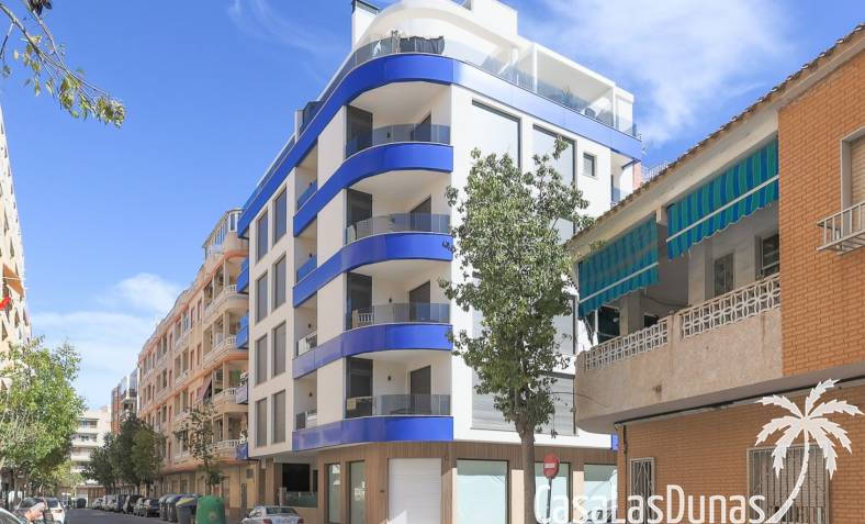Apartment - Återförsäljning - Torrevieja - Torrevieja