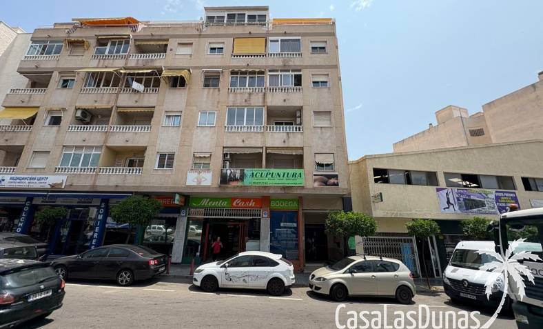 Apartment - Resale - Torrevieja - CLDW-75534