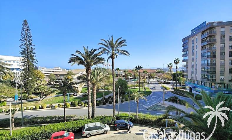 Apartment - Wiederverkauf - Alicante - Plaza Galicia, 03003