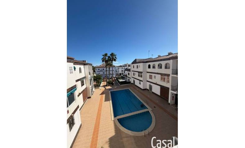 Apartment - Wiederverkauf - Orihuela Costa - Punta Prima