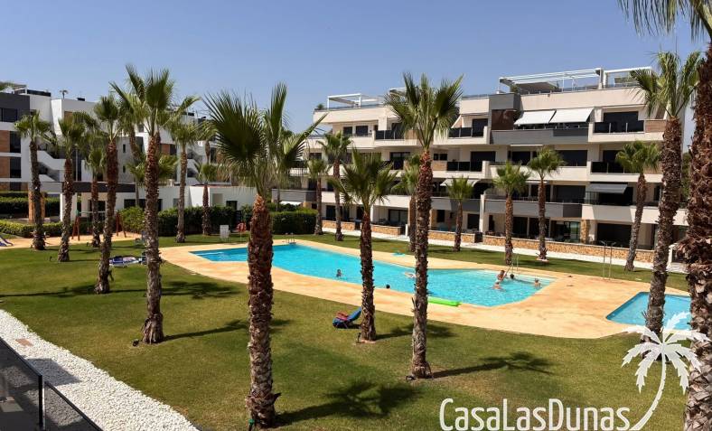 Apartment - Wiederverkauf - Torrevieja - Los Altos