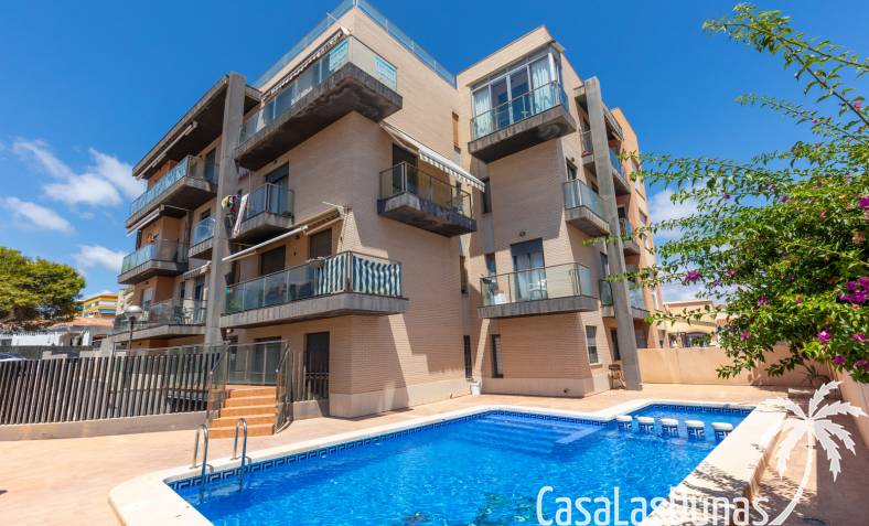 Apartment - Wiederverkauf - Torrevieja - Rocio del Mar