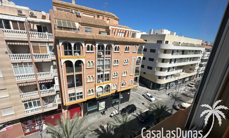 Apartment - Wiederverkauf - Torrevieja - Torrevieja