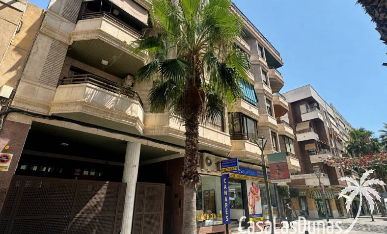 Apartment - Wiederverkauf - Torrevieja - Torrevieja