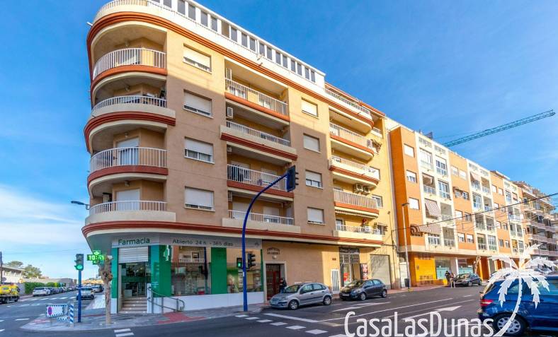 Appartement - Återförsäljning - Torrevieja - Torrevieja