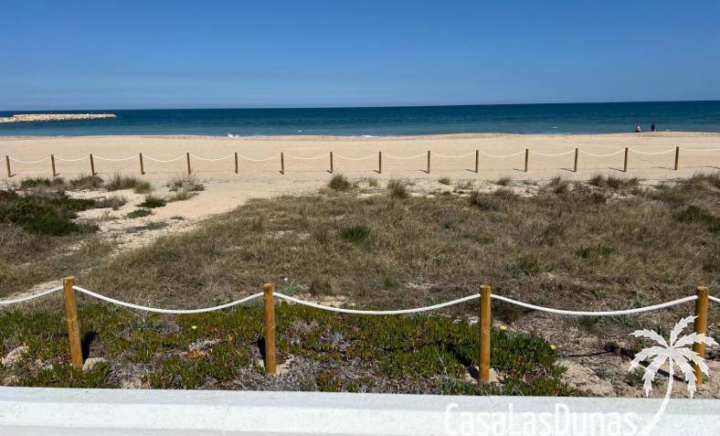 Semi-detached villa - Resale - Denia - Denia