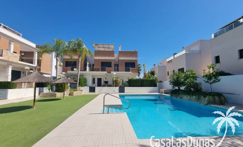 Townhouse / Semi-detached - Återförsäljning - Ciudad Quesada - Lo Marabu