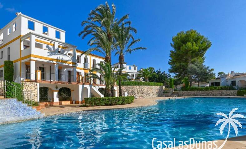 Townhouse / Semi-detached - Återförsäljning - Denia - Denia