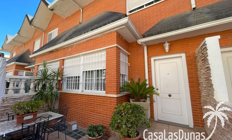 Townhouse / Semi-detached - Återförsäljning - Elche - Center