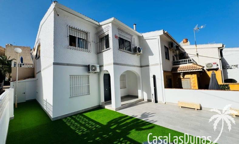 Townhouse / Semi-detached - Återförsäljning - La Mata - La Mata