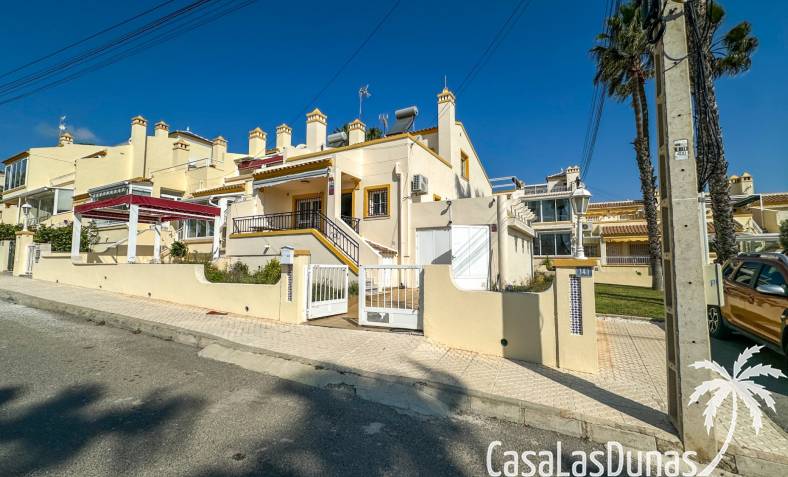 Townhouse / Semi-detached - Återförsäljning - Orihuela Costa - CLDZCJ-68539