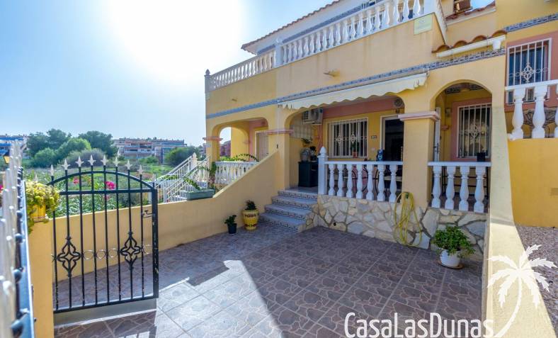 Townhouse / Semi-detached - Återförsäljning - Orihuela Costa - Las Filipinas