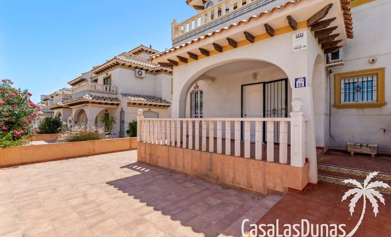 Townhouse / Semi-detached - Återförsäljning - Orihuela Costa - Lomas de Cabo Roig