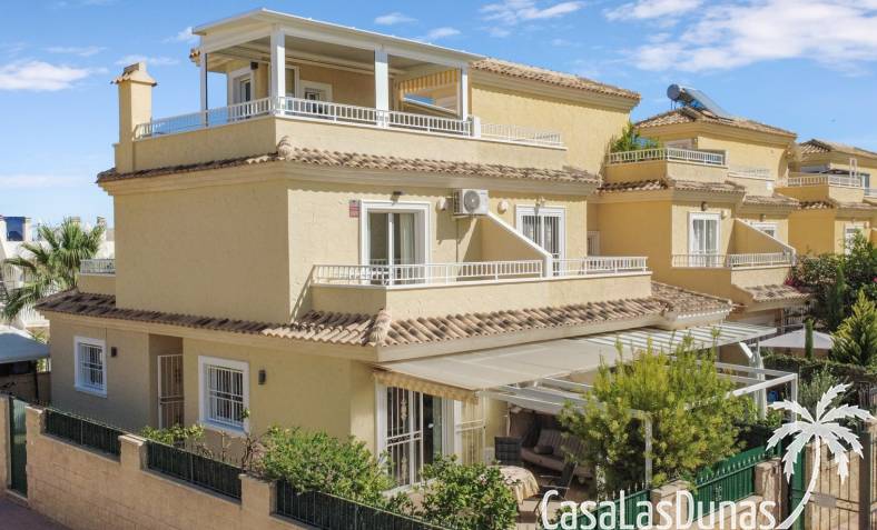 Townhouse / Semi-detached - Återförsäljning - Orihuela Costa - Punta Prima