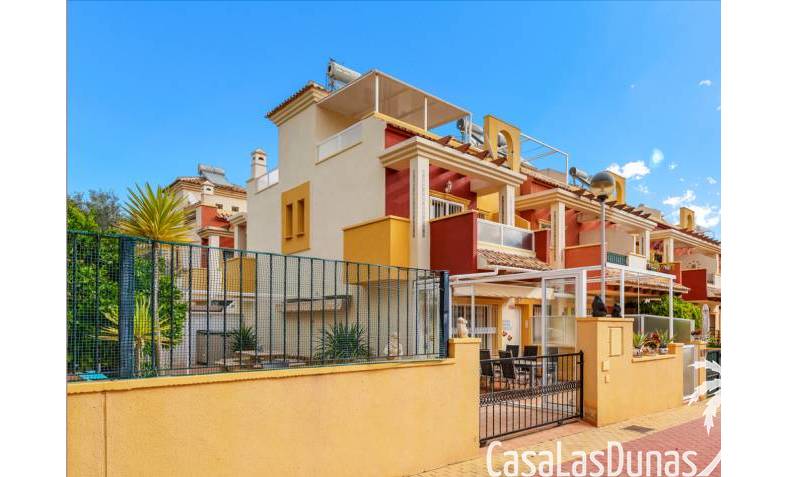 Townhouse / Semi-detached - Återförsäljning - Orihuela Costa - Villamartin