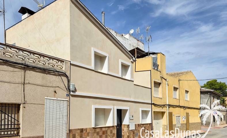 Townhouse / Semi-detached - Återförsäljning - Pinoso - Pinoso