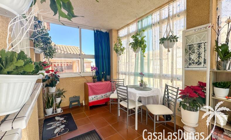 Townhouse / Semi-detached - Återförsäljning - Torrevieja - Torrevieja