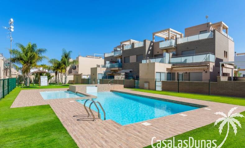 Townhouse / Semi-detached - Istniejący - Torre de la Horadada - Murcia