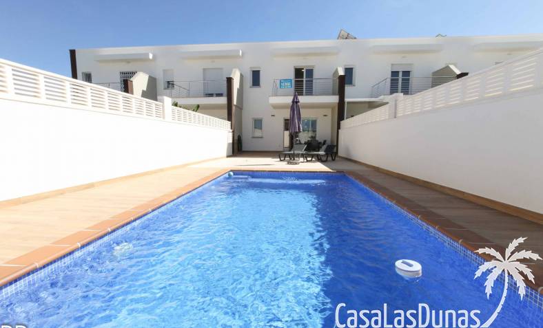 Townhouse / Semi-detached - Nowa konstrukcja - Denia - Denia