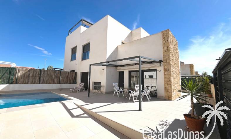 Townhouse / Semi-detached - Resale - Ciudad Quesada - Pueblo Bravo