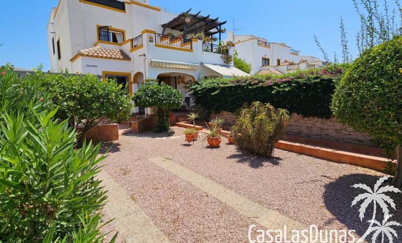 Townhouse / Semi-detached - Resale - La Marina - La Marina