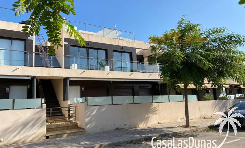 Townhouse / Semi-detached - Resale - Pilar de la Horadada - Mil palmeras