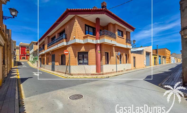 Townhouse / Semi-detached - Resale - Pinoso - Pinoso