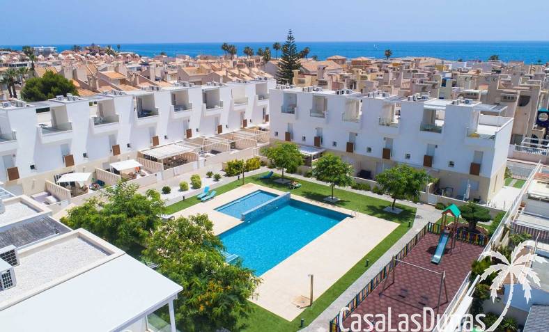 Townhouse / Semi-detached - Resale - Torrevieja - Torrevieja