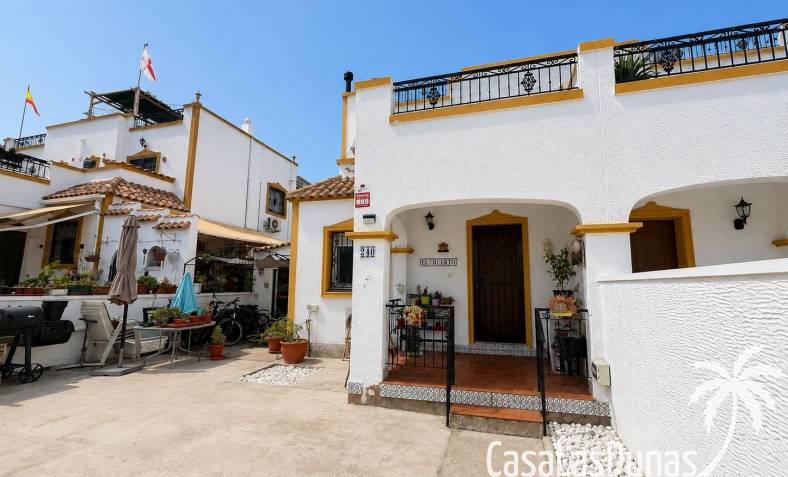 Townhouse / Semi-detached - Resale - VISTABELLA GOLF - Entre Naranjos