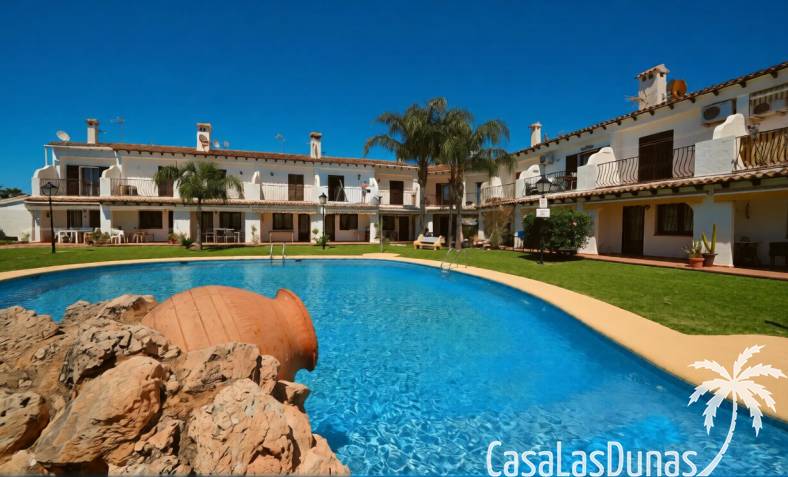 Townhouse / Semi-detached - Wiederverkauf - Denia - Denia