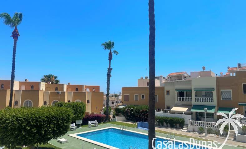 Townhouse / Semi-detached - Wiederverkauf - La Mata - La Mata