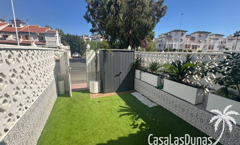 Townhouse / Semi-detached - Wiederverkauf - La Mata - La Mata