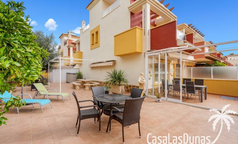 Townhouse / Semi-detached - Wiederverkauf - Orihuela Costa - Villamartin