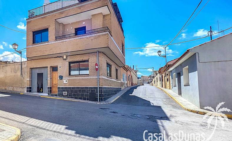 Townhouse / Semi-detached - Wiederverkauf - Pinoso - Pinoso