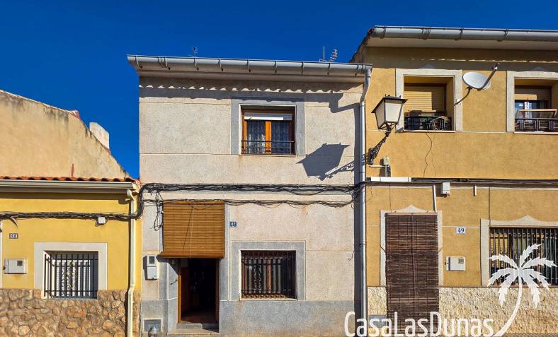 Townhouse / Semi-detached - Wiederverkauf - Pinoso - Pinoso