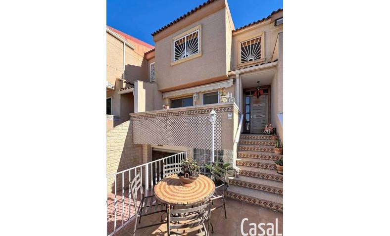 Townhouse / Semi-detached - Wiederverkauf - Rojales - Rojales