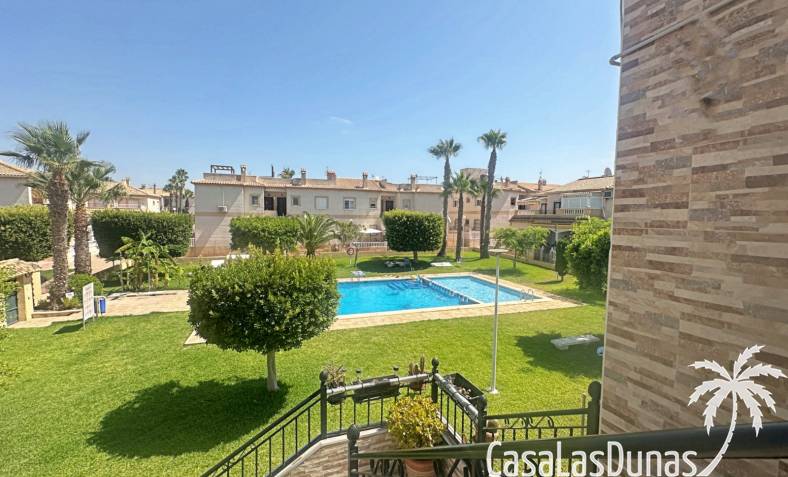 Townhouse / Semi-detached - Wiederverkauf - Torrevieja - Aguas Nuevas