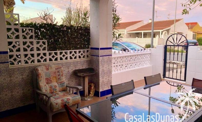 Townhouse / Semi-detached - Wiederverkauf - Torrevieja - Torrevieja