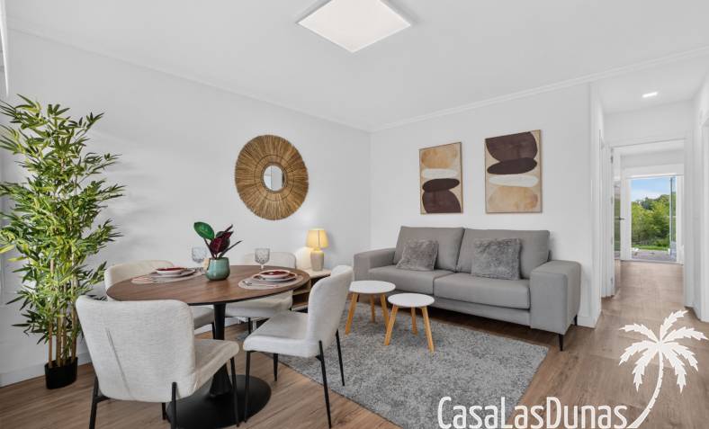 Townhouse / Semi-detached - Wiederverkauf - Villamartín - Villamartín