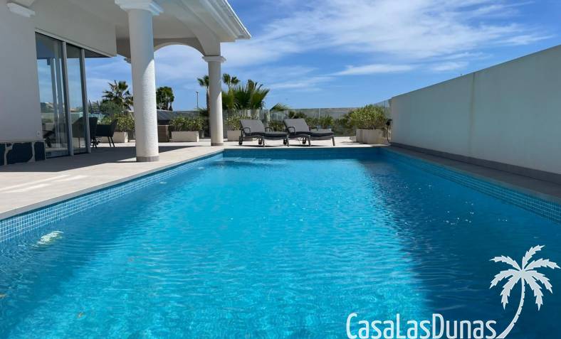 Villa - Alquiler vacacional - La Marina - Alicante