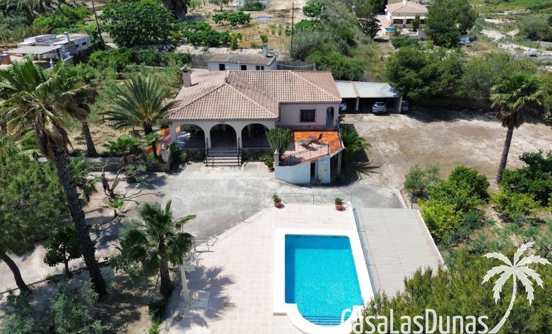 Villa - Återförsäljning - Alicante - Alicante