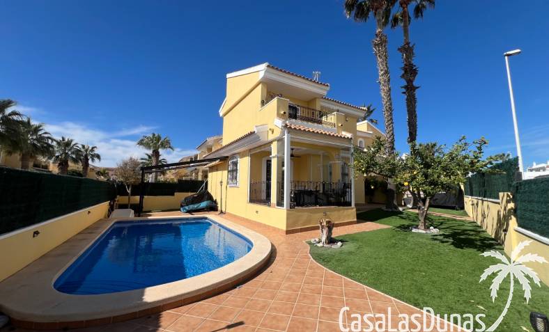 Villa - Återförsäljning - Altea - Los Dolses