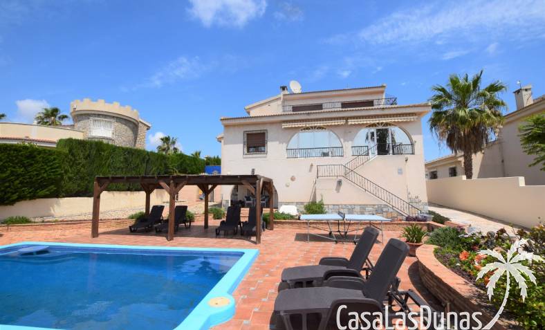 Villa - Återförsäljning - Ciudad Quesada - CLDVA-49465