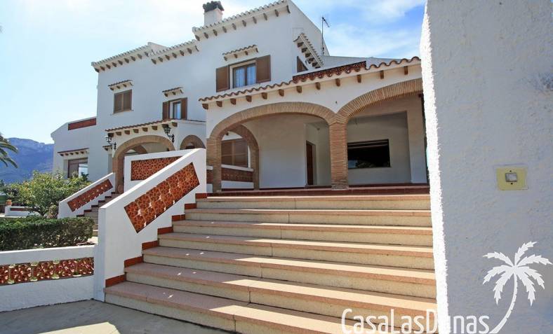 Villa - Återförsäljning - Denia - Denia